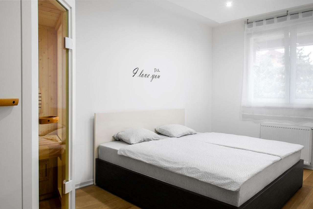 Sauna Repinc: Modern Luxury Apartments with EV Charging in Zagreb Exterior photo